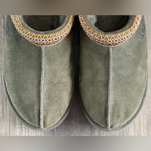 Ugg Tasman Slippers Burnt Olive Size 9 EUC! - Picture 5 of 16